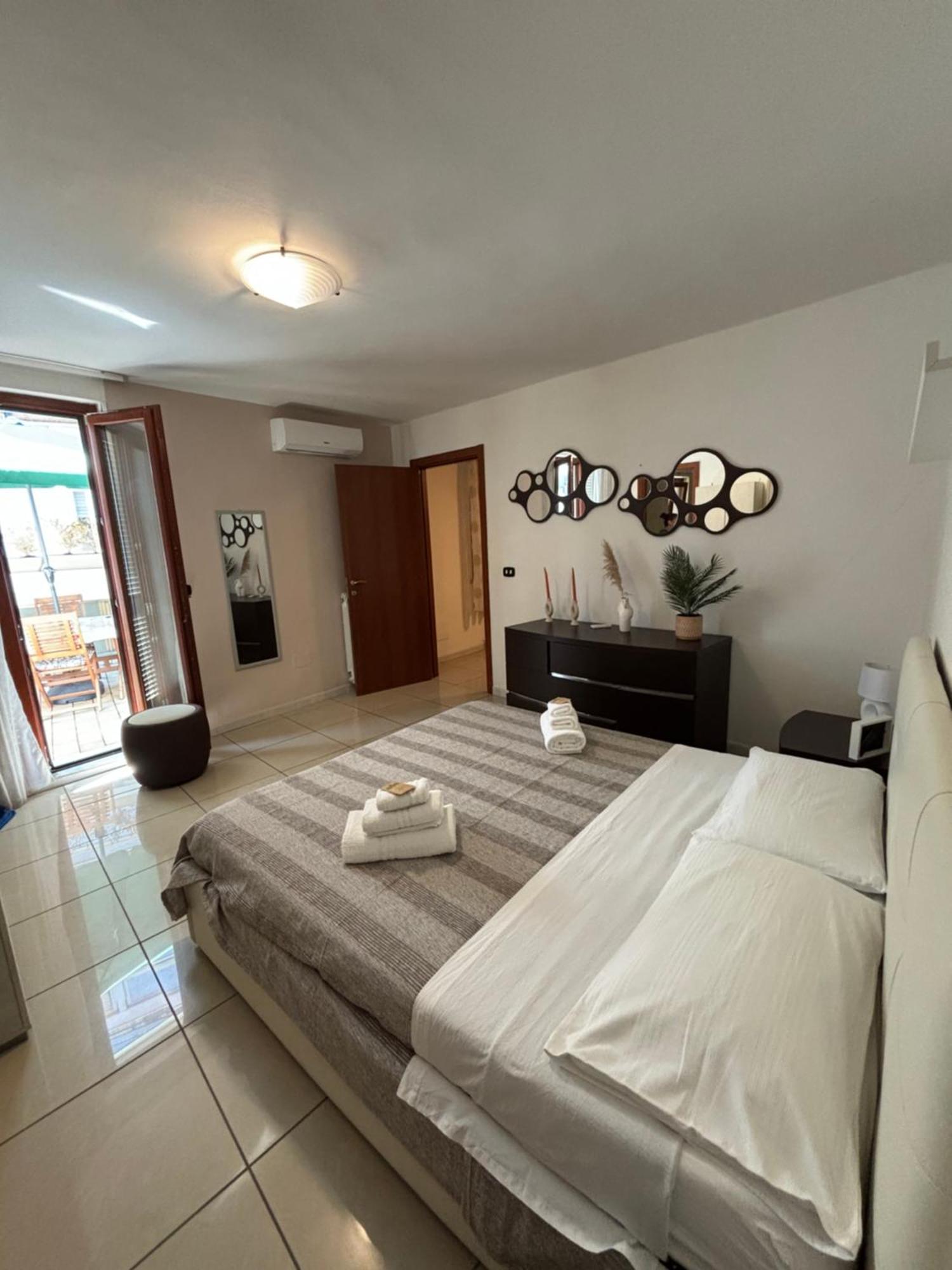 Le Muse Apartment Caserta Exterior photo